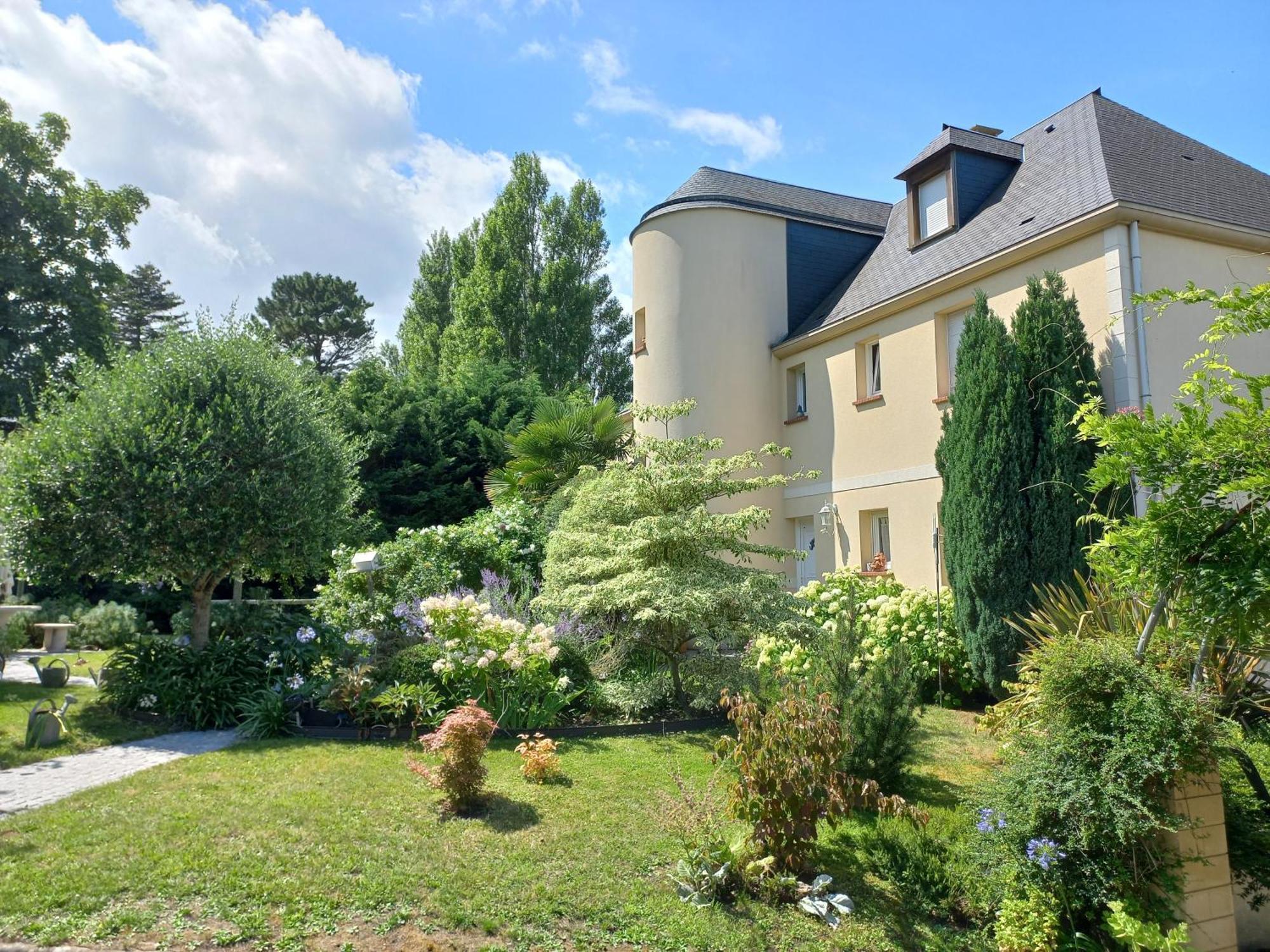 Et Les Hauts De Sophia